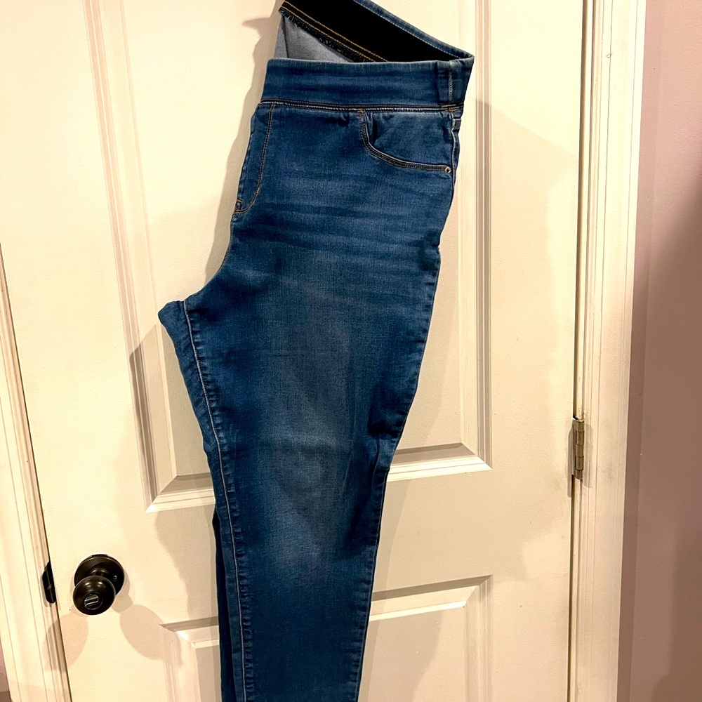 Skinny pull on jeans